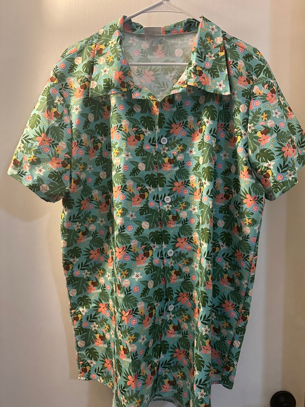Jim Beam Tropical Chicago Cubs Green Floral Button-Up Shirt XL